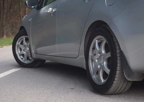 Kia Ceed cena 36900 przebieg: 196120, rok produkcji 2017 z Świnoujście małe 667
